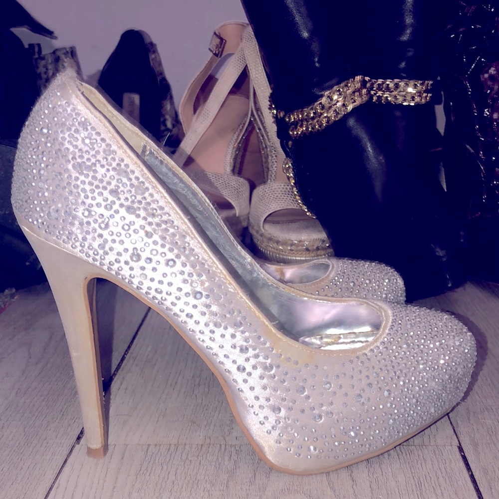 Silver vigo Fiore Italian heels